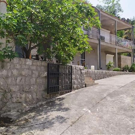 Nature Bay Apartment Котор Екстер'єр фото