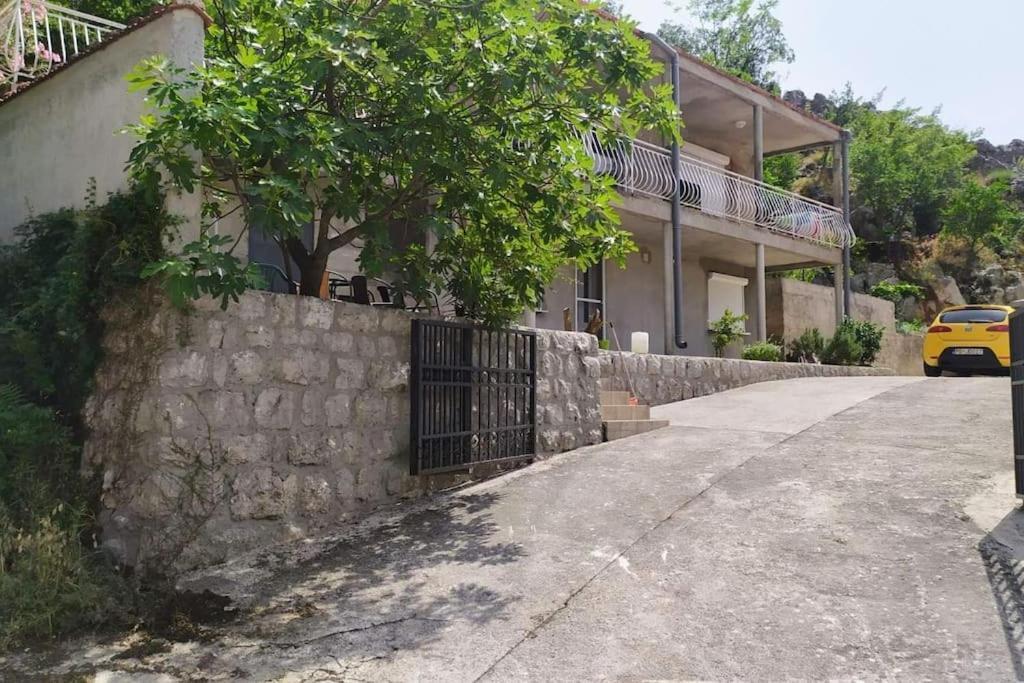 Nature Bay Apartment Котор Екстер'єр фото
